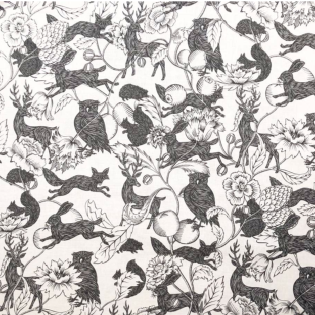 Otilly and Lewis, Antionette Poisson Crepescule