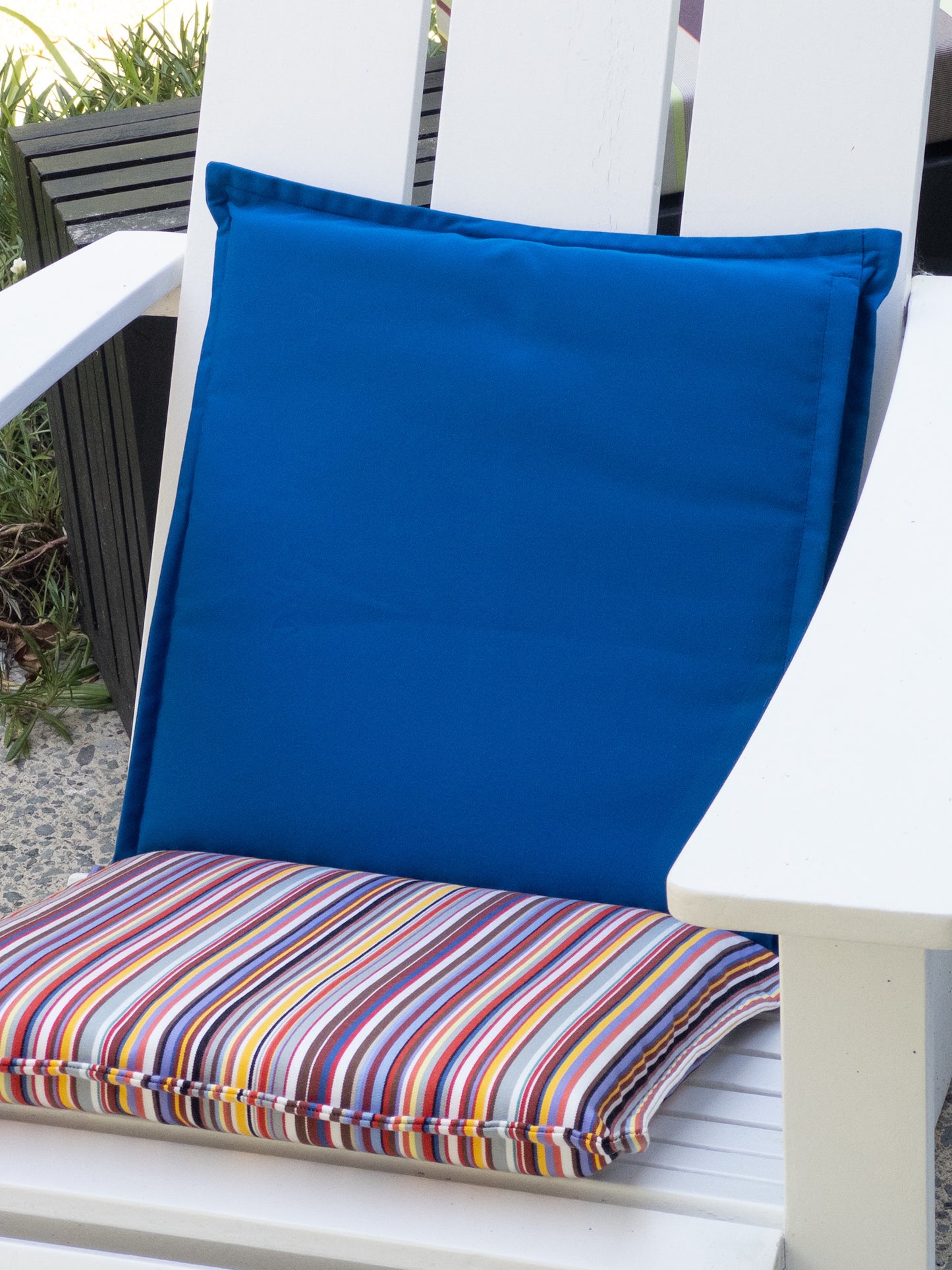 Outdoor Canvas Cushions in Les Toiles Fabric