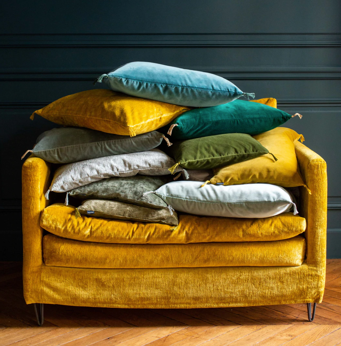 Adar 120 Armchair