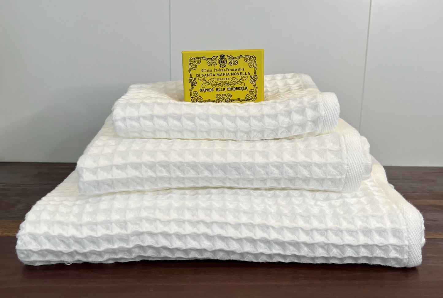 Uchino Air Waffle Washcloth - White
